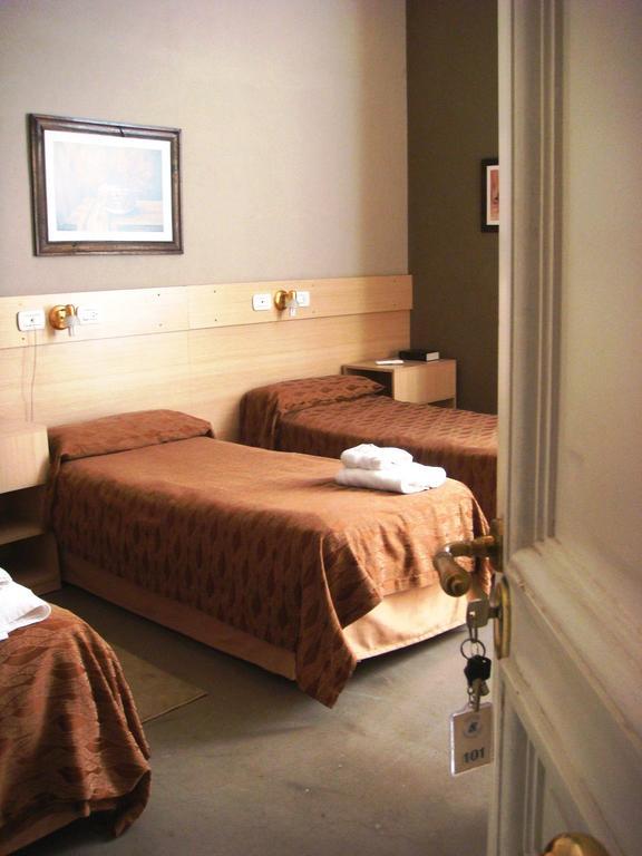 Hagoth Hostel Буенос-Айрес Номер фото